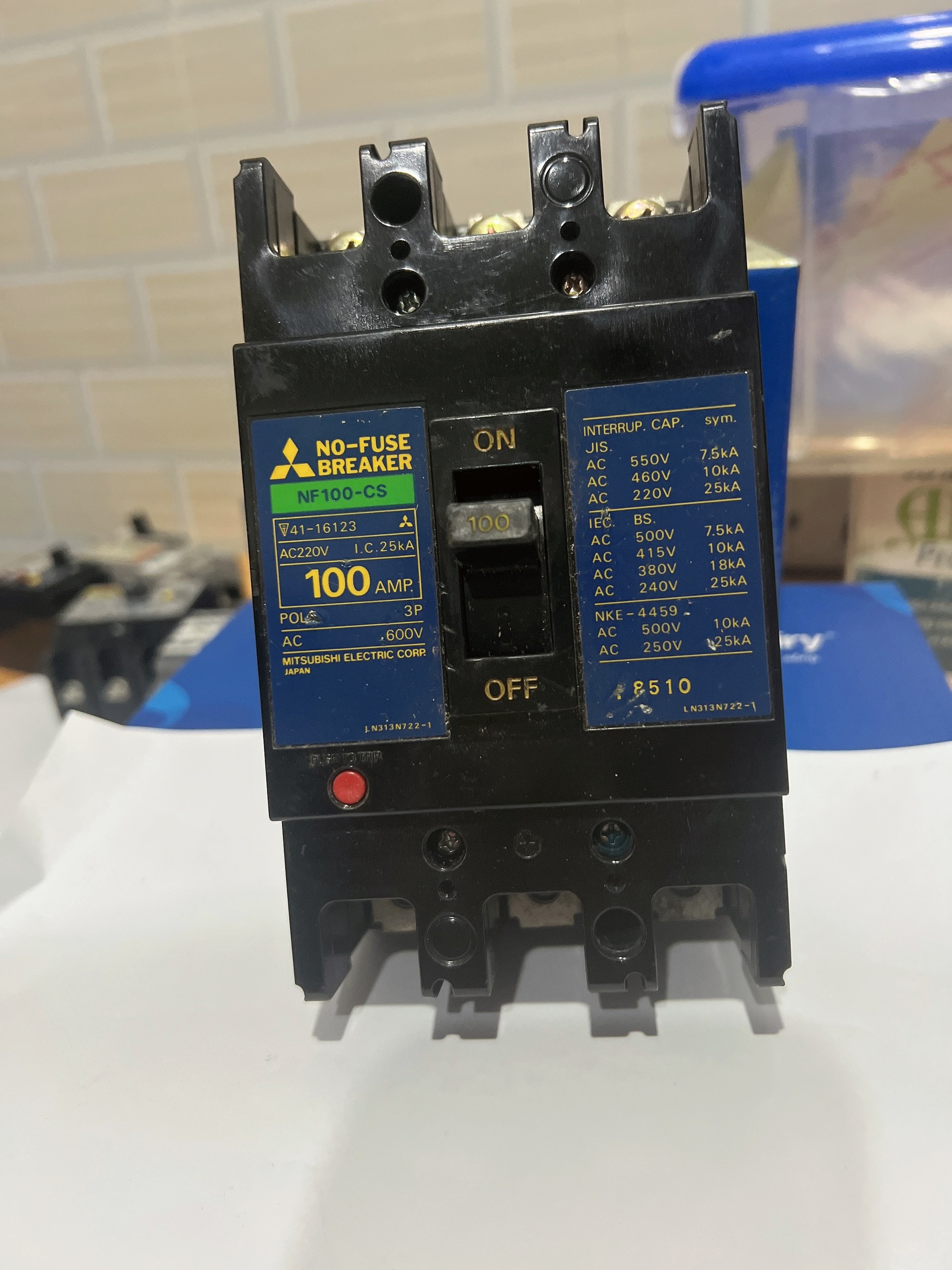 Mccb 3 pha 50-75-100a hàng nhật bãi, đã qua sử dụng