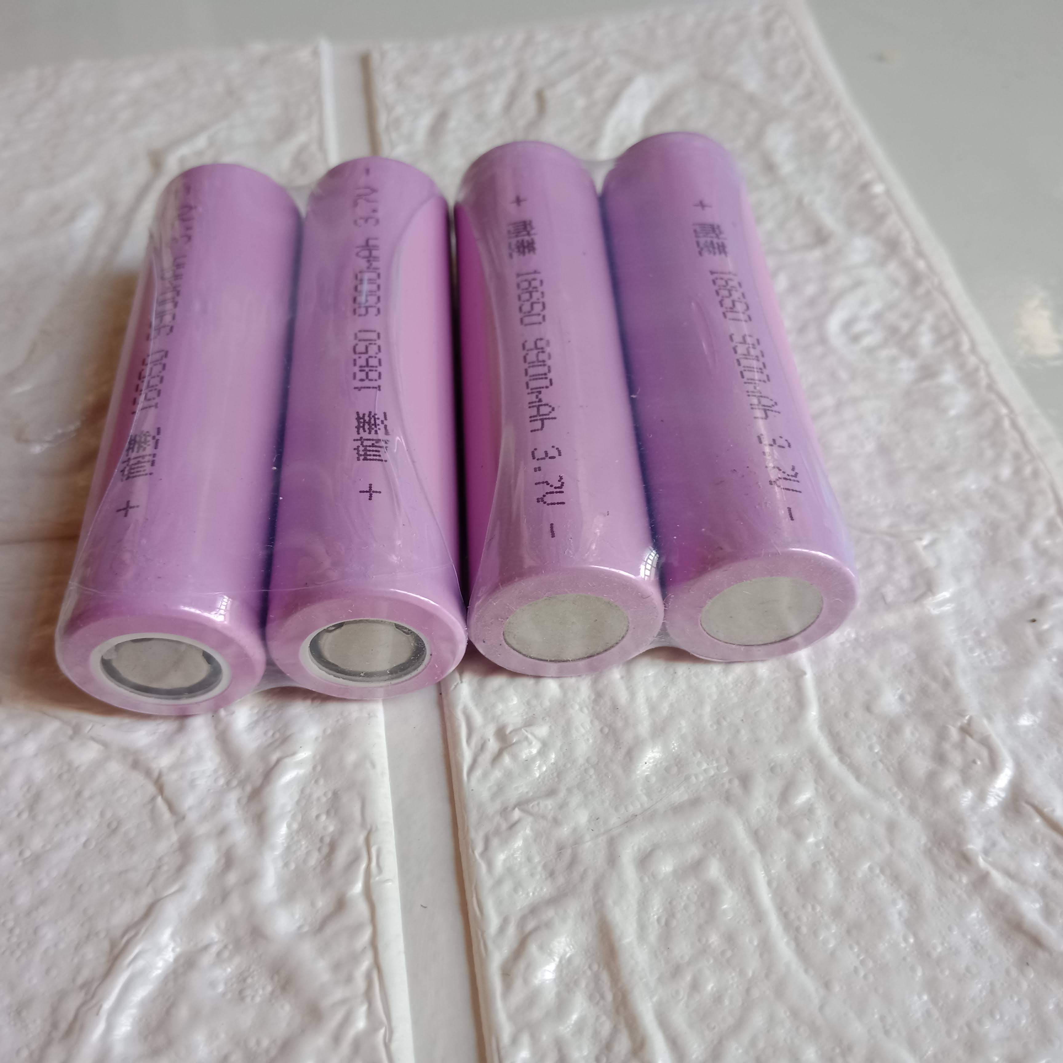 Pin sạc 5800 mah, 9900mah 3.7v - đầu lồi
