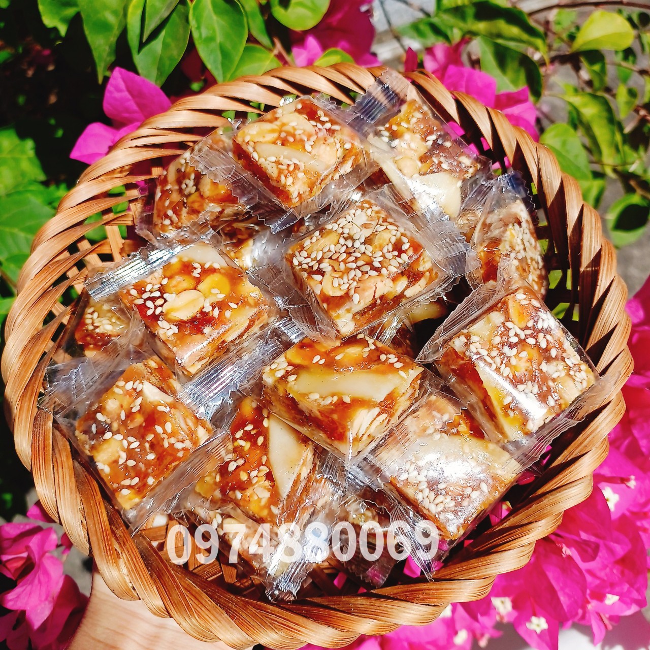 1kg Kẹo khóm dừa sợi tắc đậu phộng loại ngon