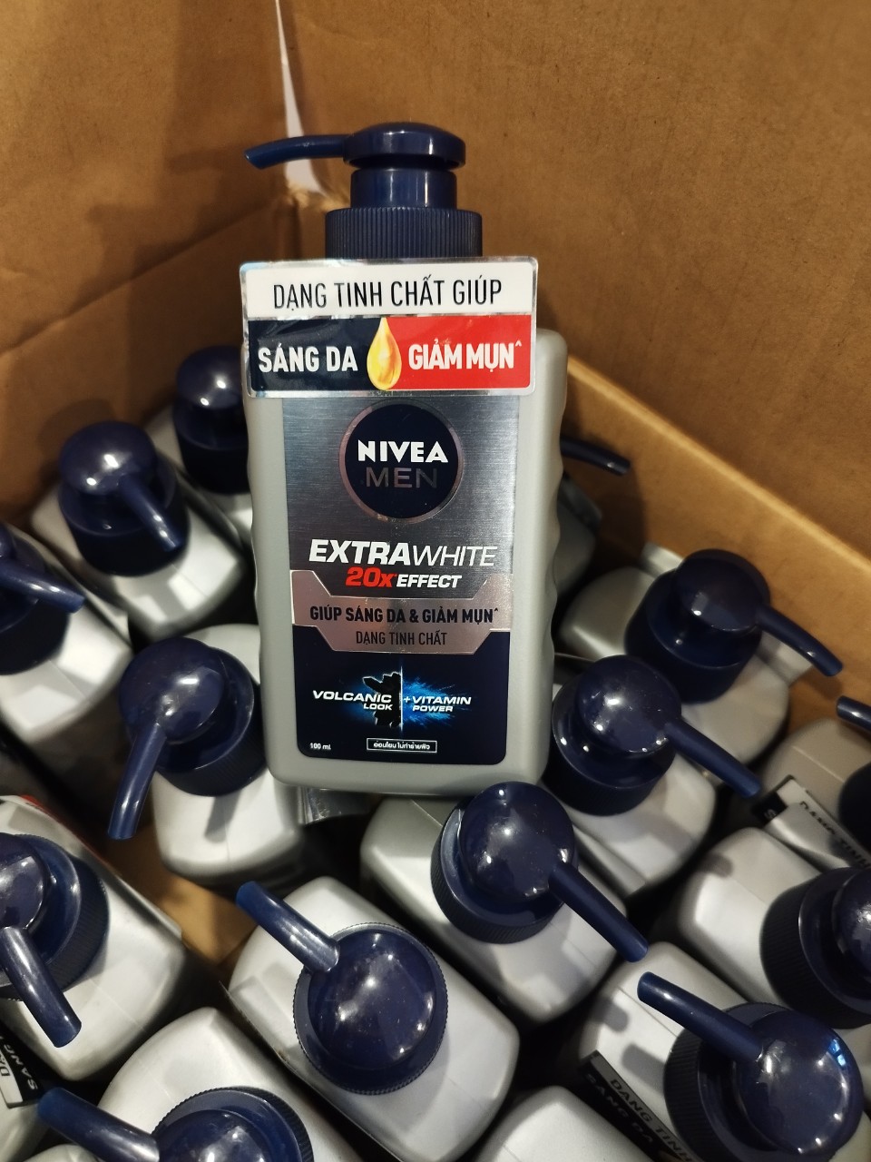 Sửa rửa mặt tạo bọt bùn khoáng sáng da nivea 100ml
