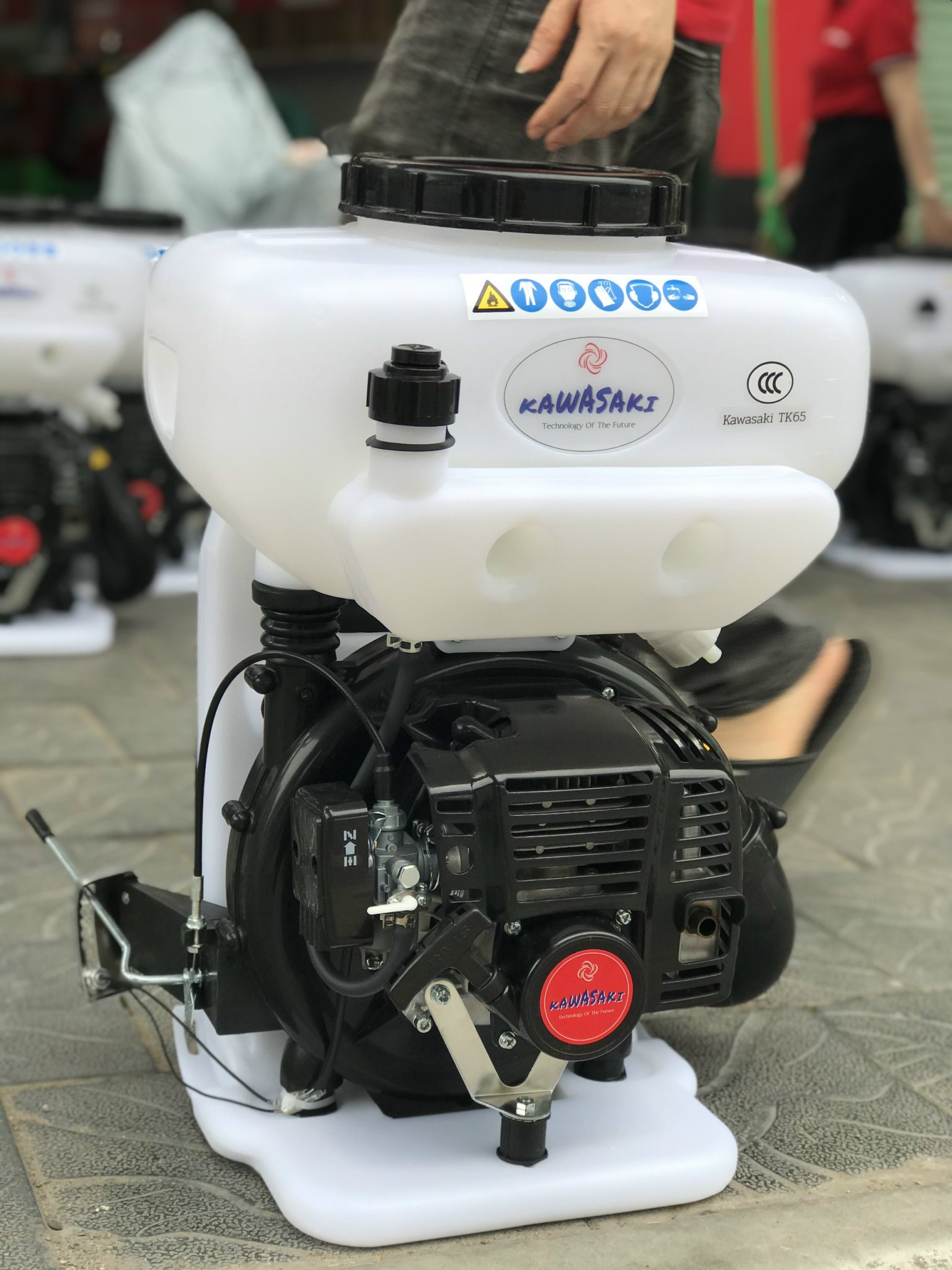 [Trả góp 0%] Máy phun thuốc diệt côn trùng KAWASAKI - NHẬT BẢN chất lượng cao.