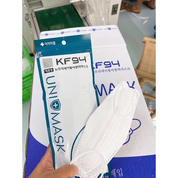 Thùng 300c KF94 Khẩu Trang 4D KF94 UniMask Kháng Khuẩn Công nghệ Hàn Quốc