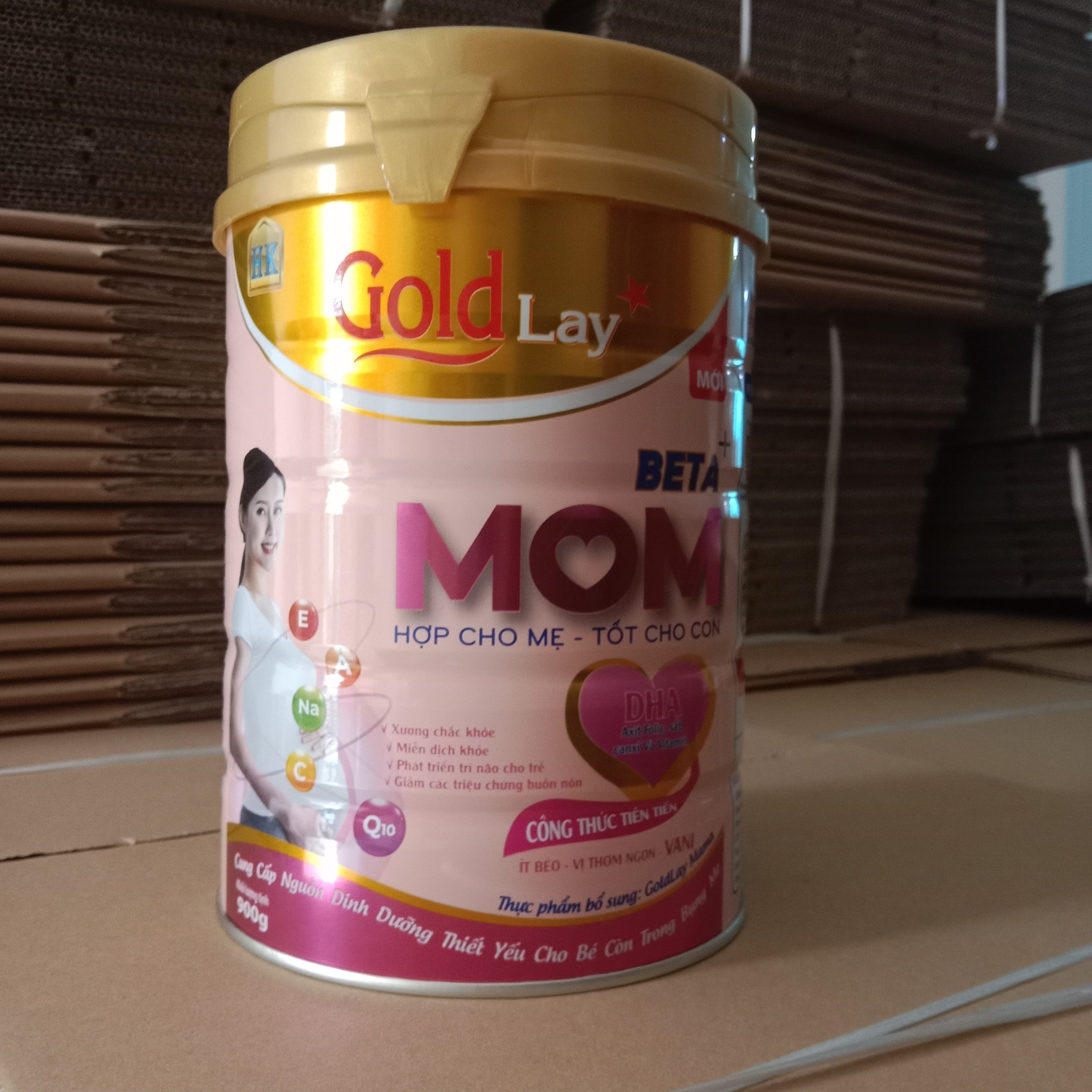 Sữa cho mẹ bầu mang thai và cho con bú Goldlay Mom Beta+ 900g – ít béo, thơm ngon, hương vani dễ uống