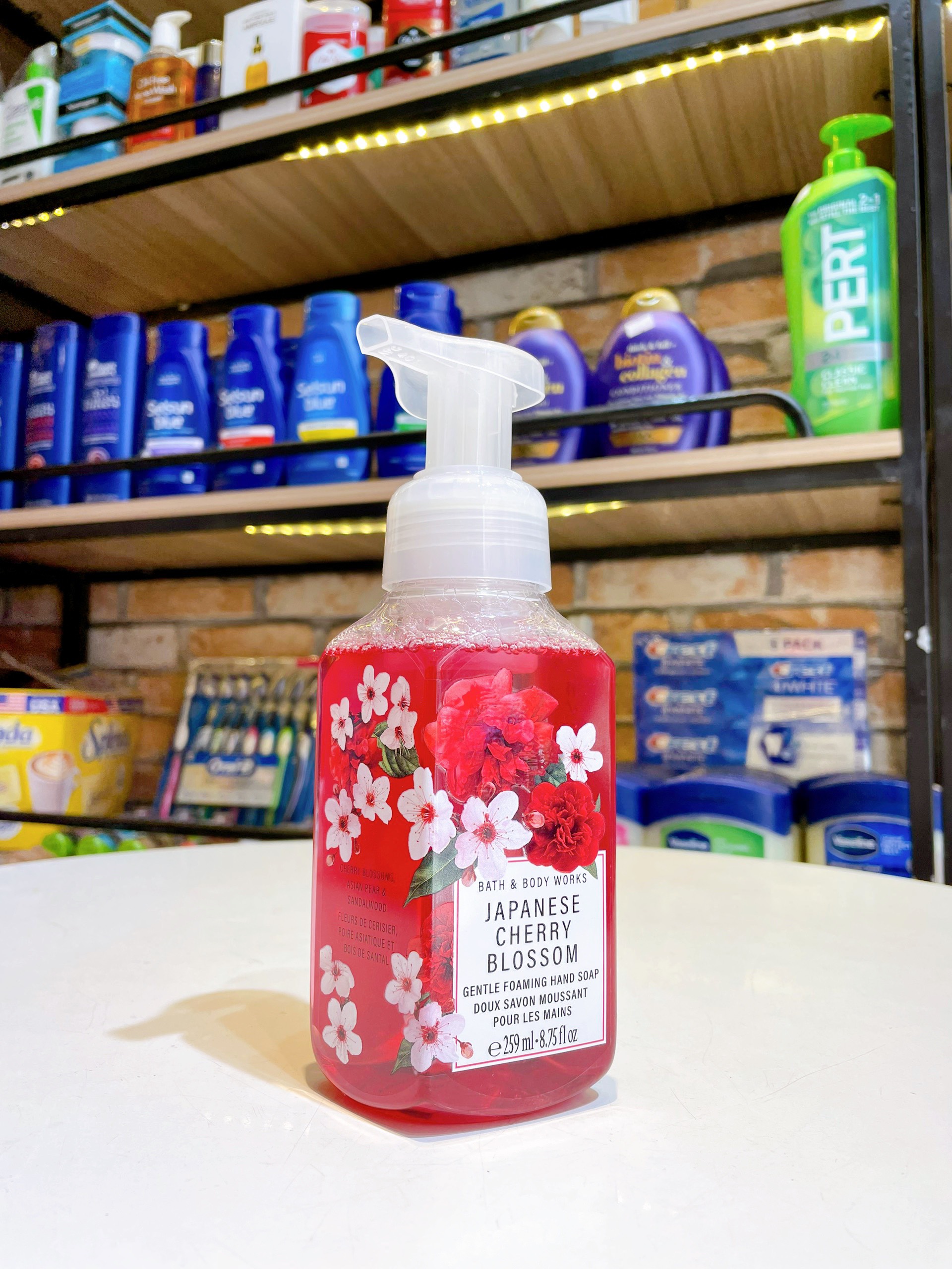 Nước Rửa Tay Tạo Bọt Bath & Body Works Japanese Cherry Blossom 259ml