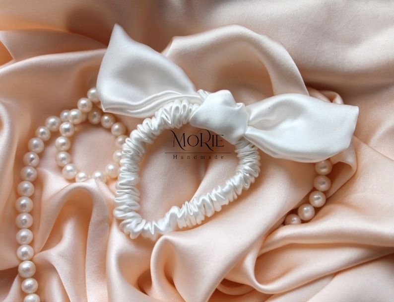 Buộc tóc nơ thỏ lụa mulberry 100% cao cấp ngăn ngừa xơ rối tóc size nhỏ | mulberry silk hair scrunchie