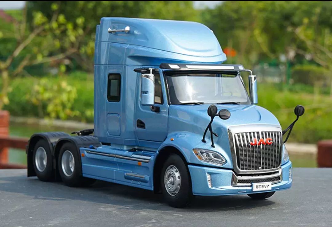 Xe mô hình đầu kéo JAC V7 hợp kim 1:24