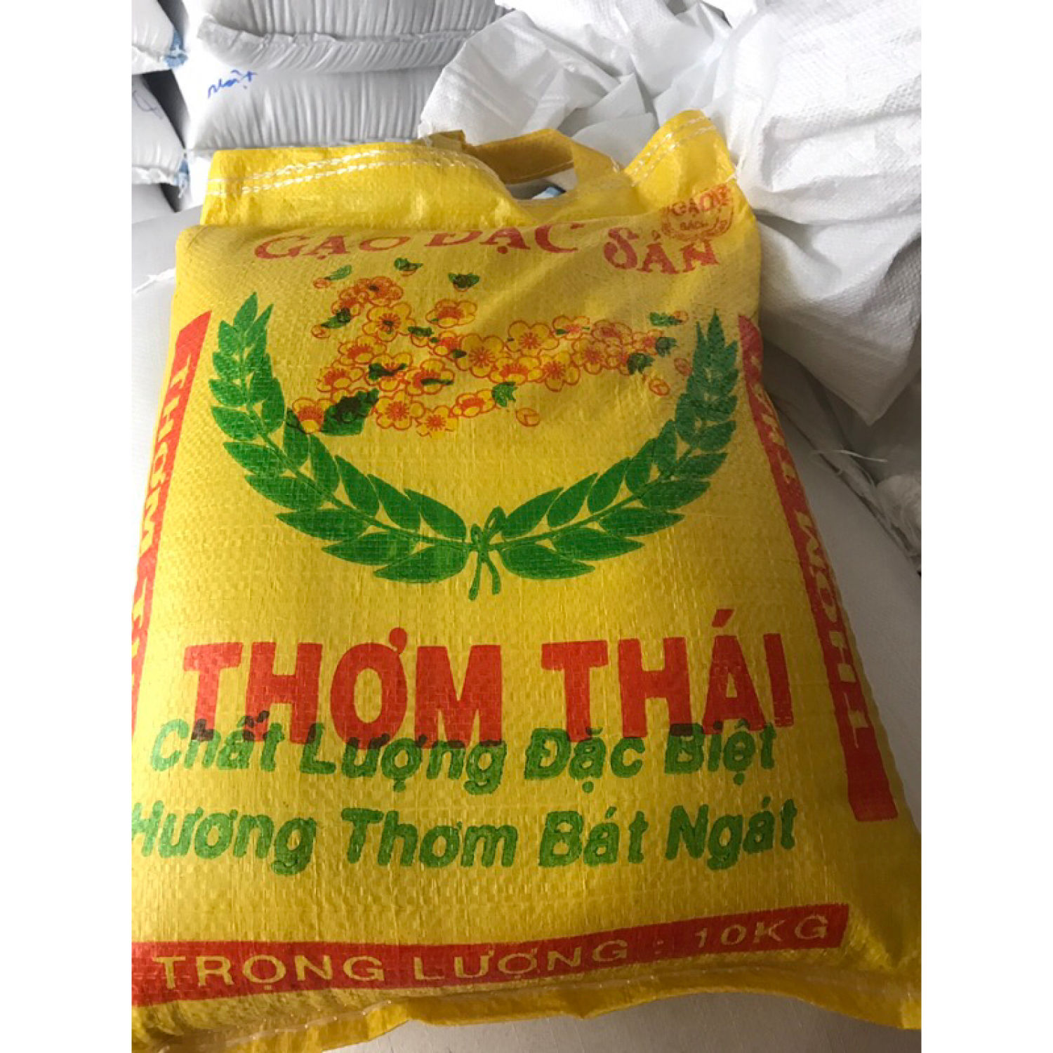 Gạo thơm thá¡ 10kg Dẻo ít Mềm cơm