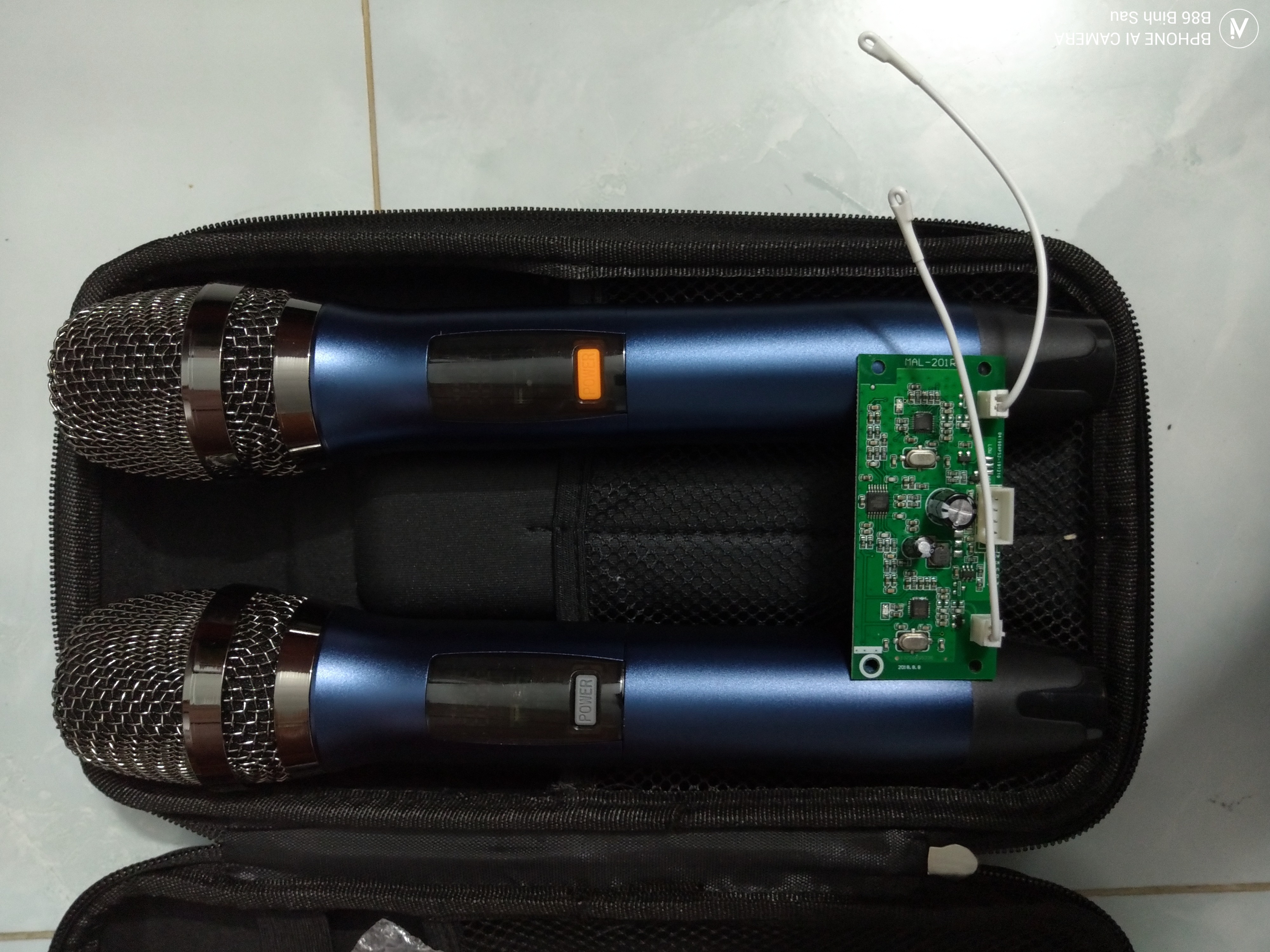 Micro không dây UHF chỉnh tần số