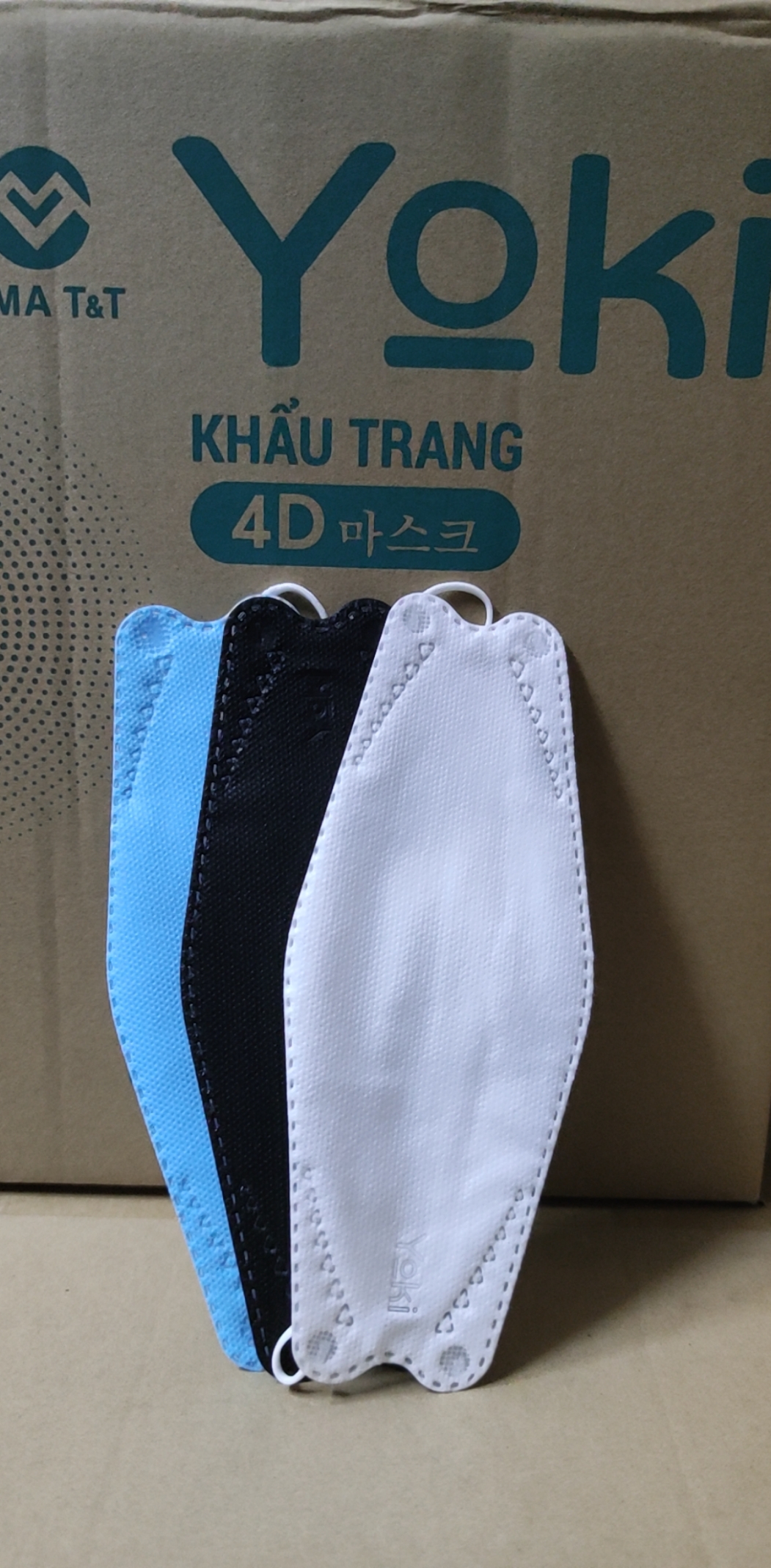 Khẩu trang 4D Yoki bịch 6 cái - màu trắngxanhđen