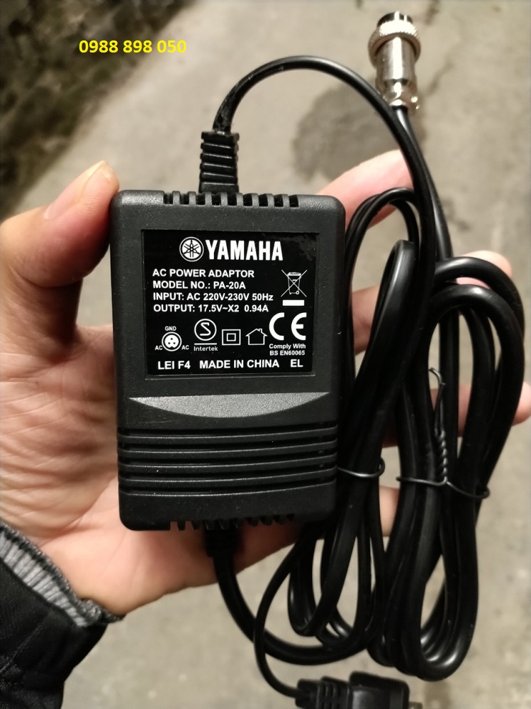 Bộ Nguồn Mixer Yamaha Xoay Chiều Ac 17.5v ~ X2 Chân Cắm 3 Lỗ Bản Gốc