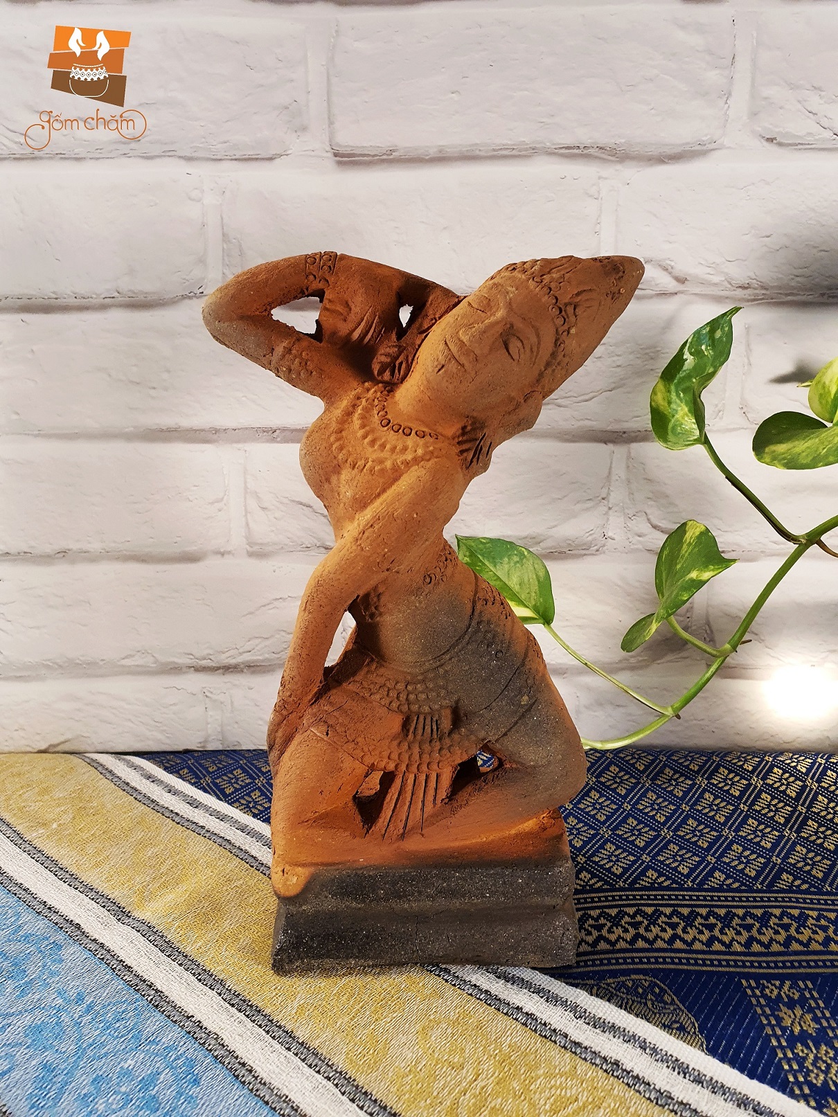 Tượng tiên nữ Apsara gốm Chăm Bàu Trúc, vũ nữ Yangnaitri, điệu múa Apsara, vũ điệu Apsara