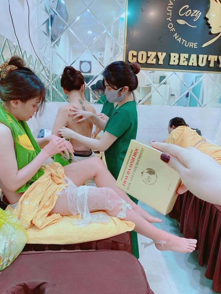 Thay da bộ tay chân cổ Cozy (tặng kèm 1 kem Body,1 Kích bong,1 Tắm trắng và 1 Dưỡng ẩm)