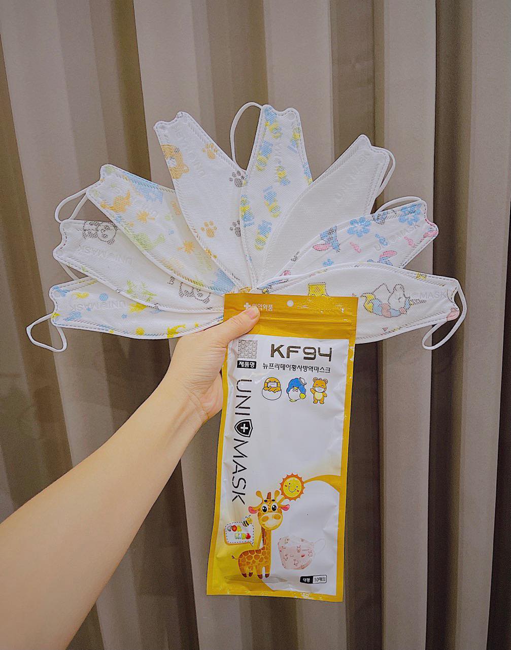 Combo 50c khẩu trang 4d kf94 trẻ em unimask cho bé 3-8 tuổi