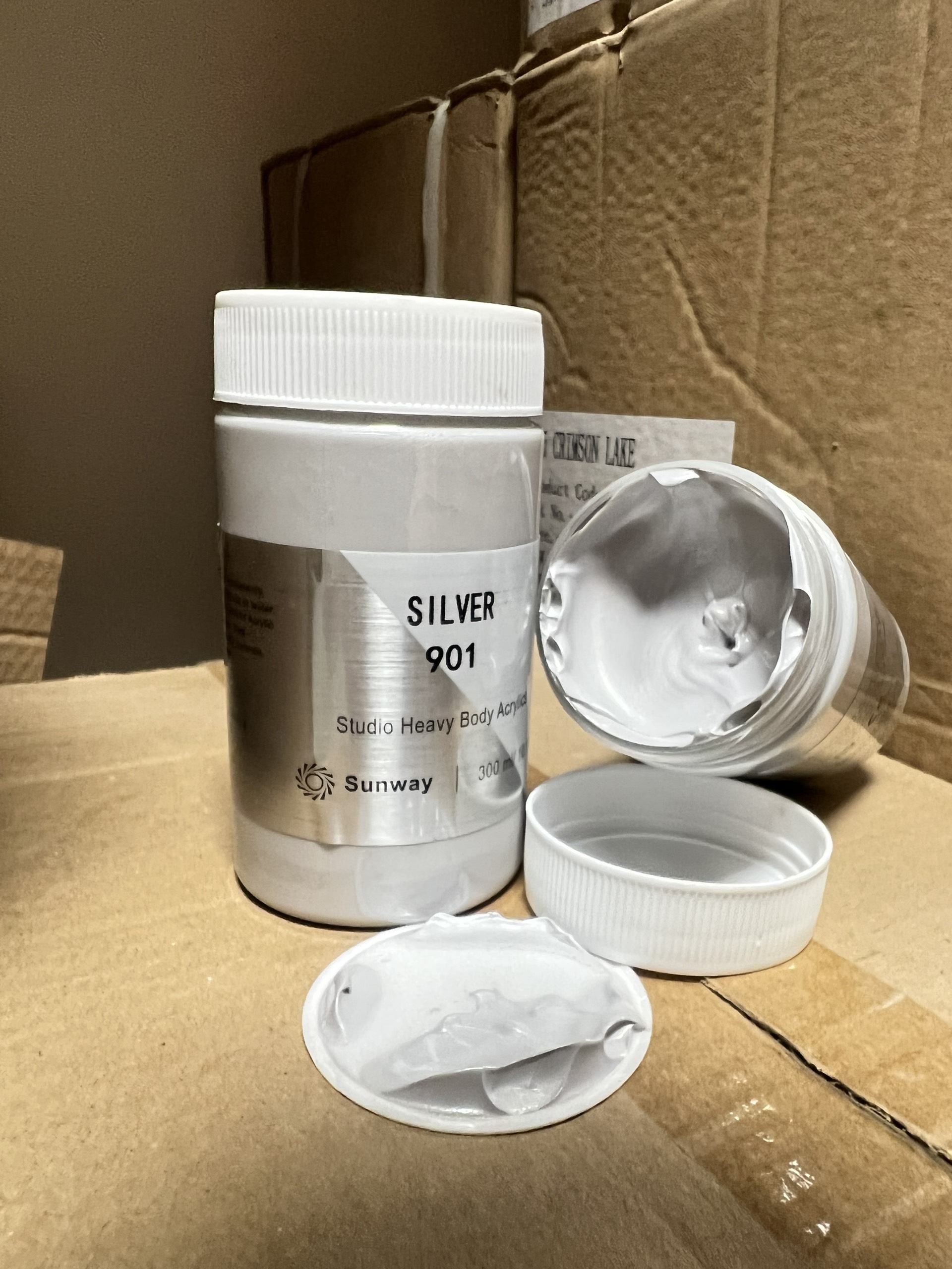 Sơn Acrylic Sunway Nhũ Vàng, Nhũ Bạc 300ml cao cấp