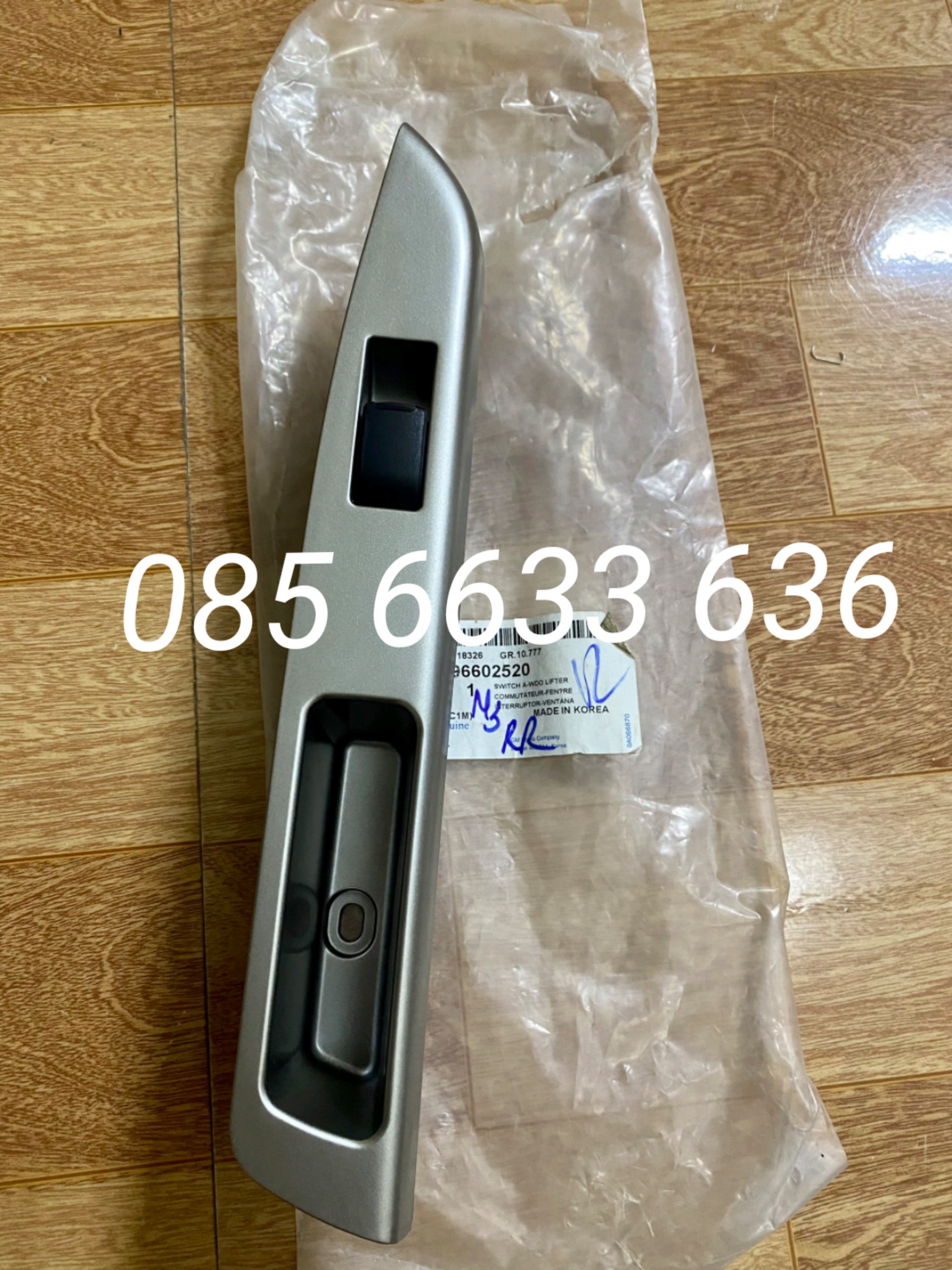 Công tắc con lên xuống kính Matiz 3 , spark m200 , xịn