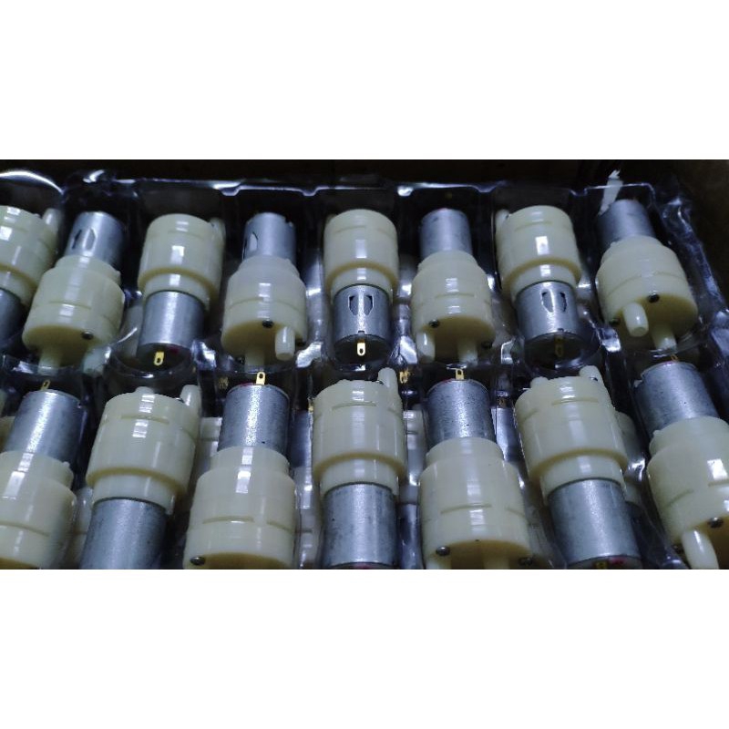 máy bơm nước ( bơm nổi) 3-5v .tự mồi cực êm