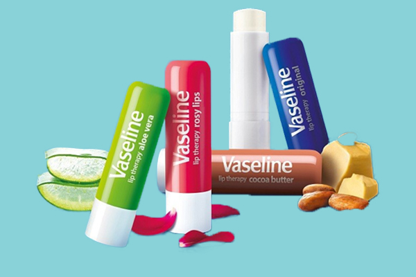 son dưỡng môi Vaseline dạng thỏi 4.8g: Lô Hội và Mềm Mịn