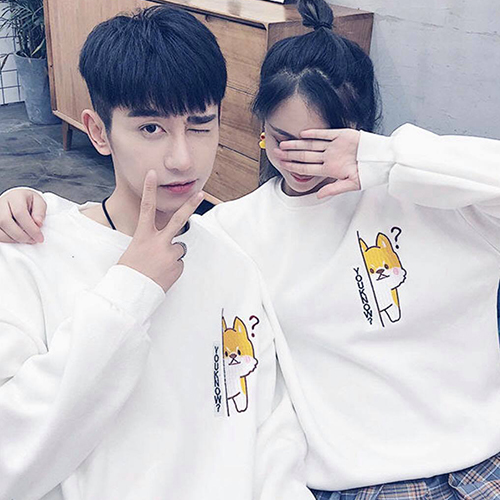 Áo sweater đôi trắng hình cáo (giá 2 áo)