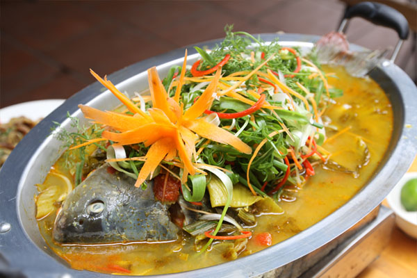 KHAY LẨU CÁ CHÉP OM DƯA INOX