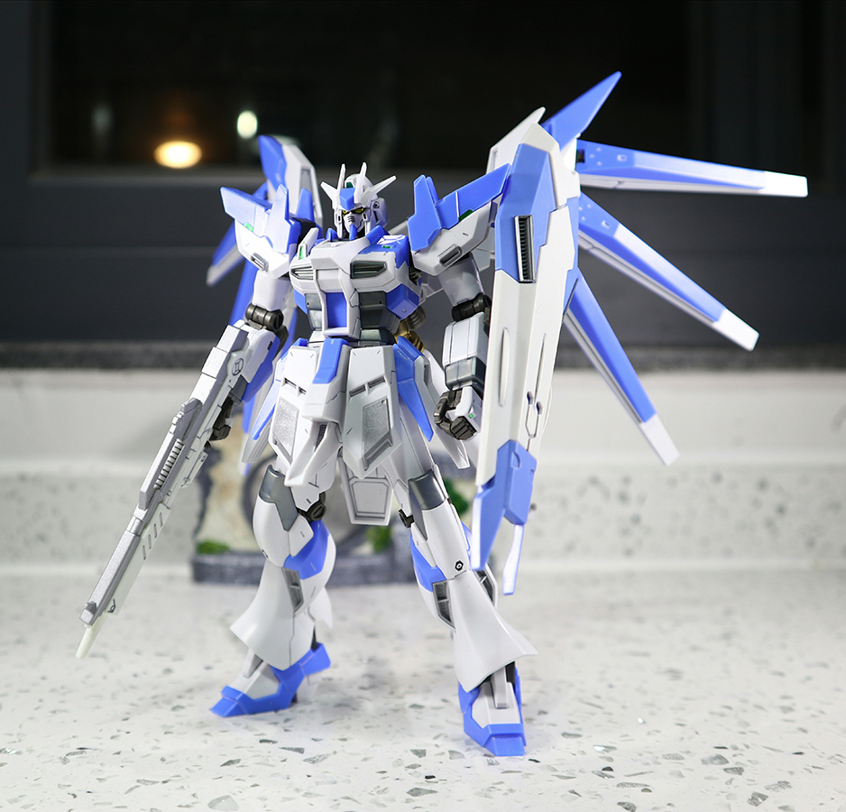 Mô hình lắp ráp gundam hg 1/144 hi-nu da ban , mô hình nhân vật kèm base