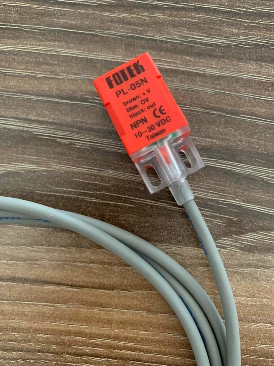 Cảm biến tiệm cận fotek PL-05N ( NO-NPN)
