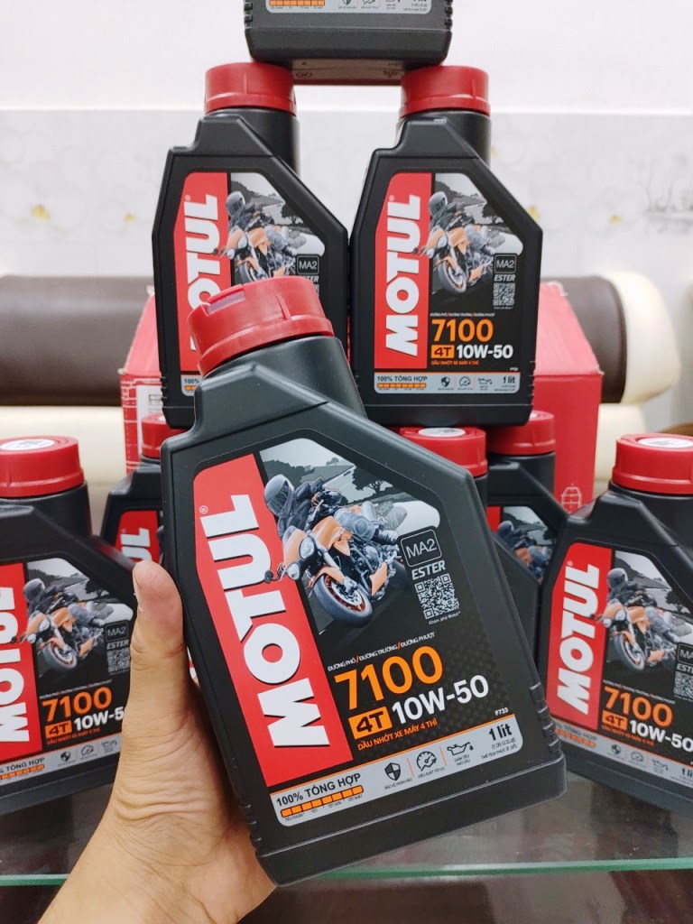 Nhớt motul 7100 4t 10w50 1l nhớt full tổng hợp cho xe số, mô tô pkl