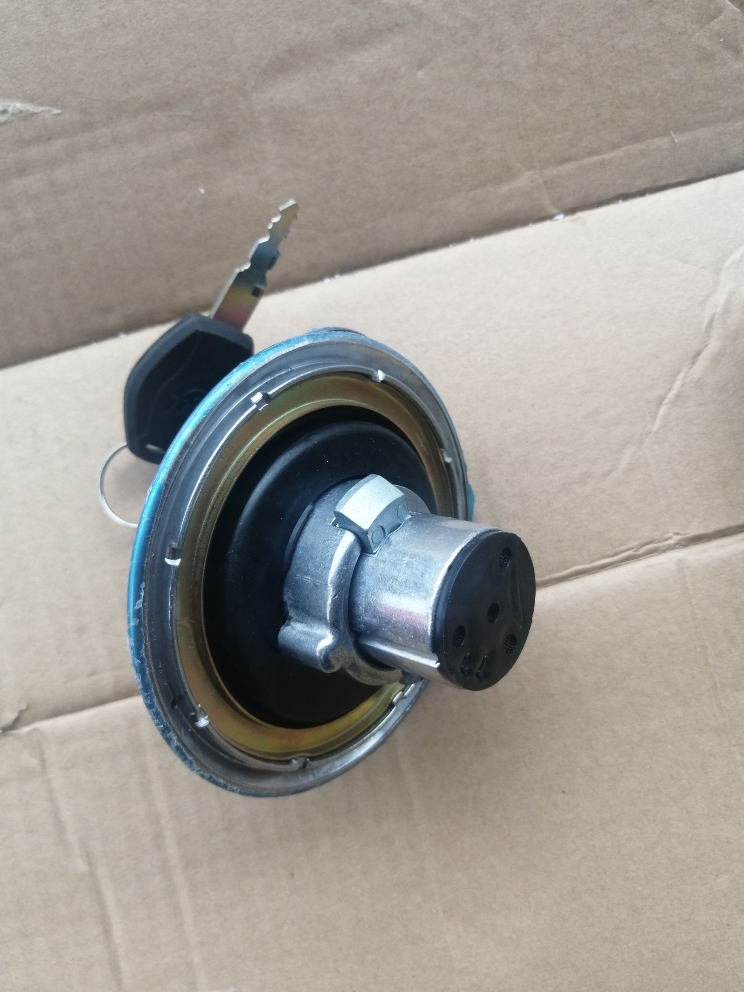 nắp bình xang xe ba bánh