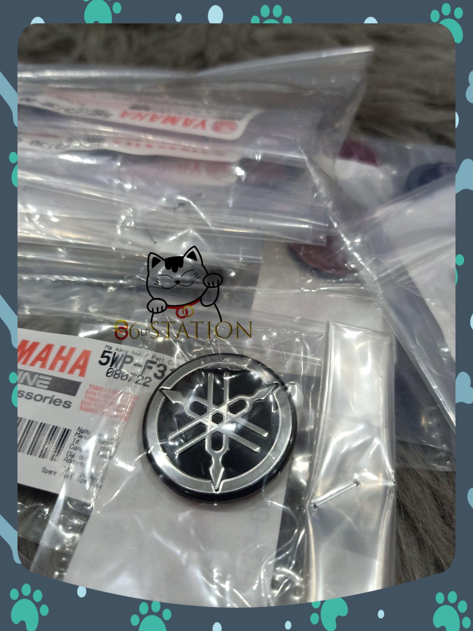 Logo mặt nạ exciter 2006 - 2010 chính hãng yamaha