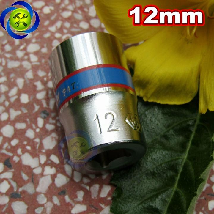 Tuýp trắng ngắn 12mm loai 1/4 kingtony 233512m dài 24mm 6 cạnh
