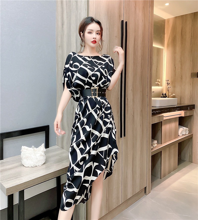 Đầm lụa họa tiết kèm belt cao cấp
