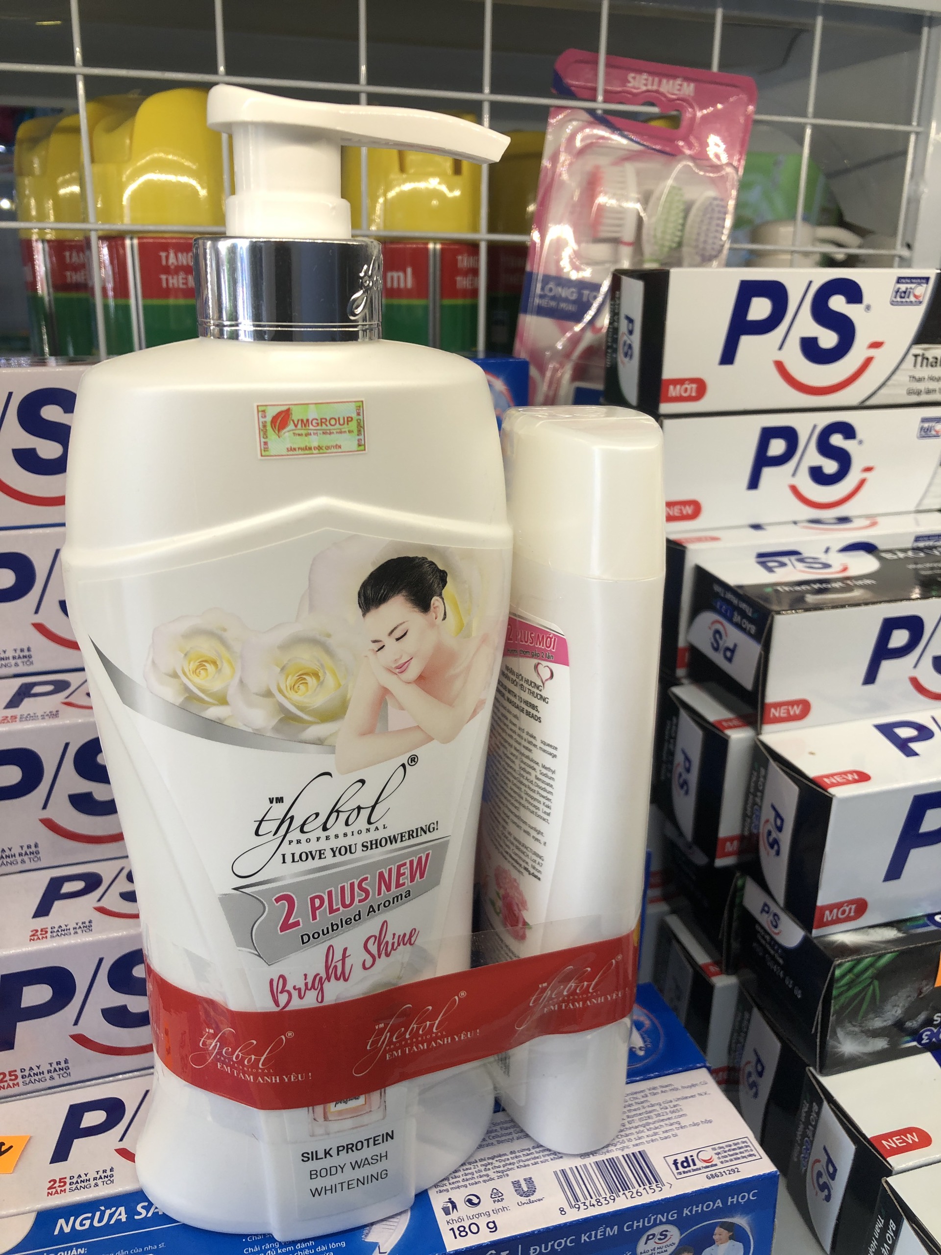 Sữa tắm thảo dược Thebol Vitamin E,nước hoa 2 plus 650g tặng dầu gội 175g