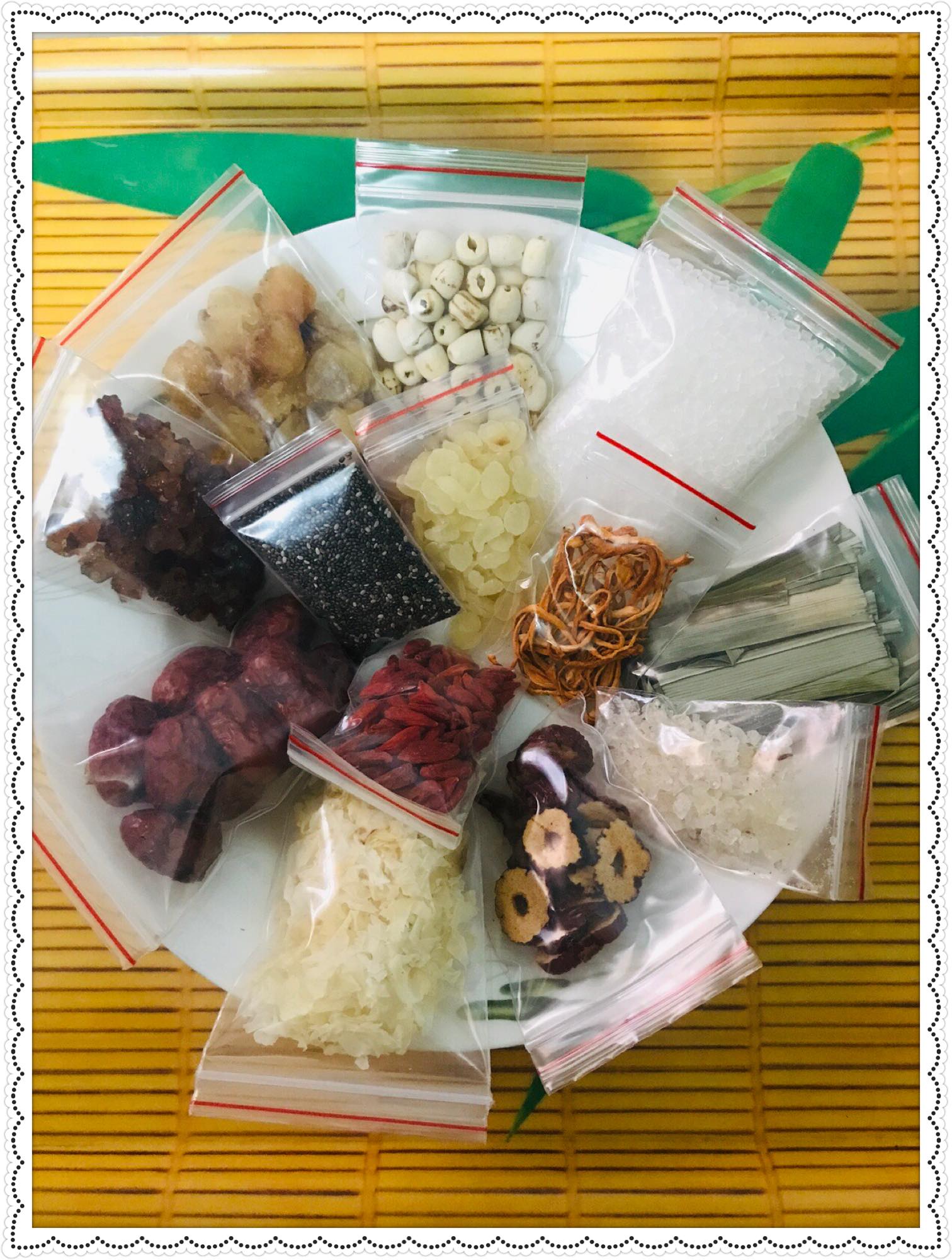 Set Chè Dưỡng Nhan 13 Nguyên Liệu Nấu 12 Chai Chất Lượng