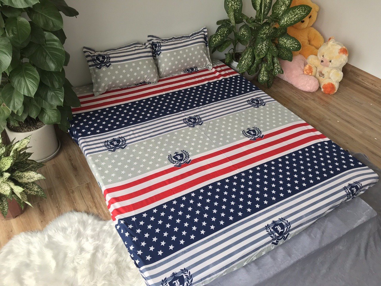 Bộ ga gối cotton poly 3 món họa tiết mẫu cờ mỹ