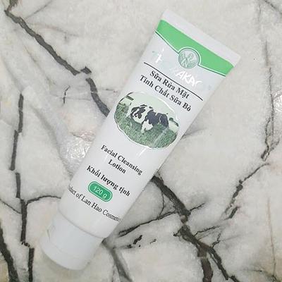Sữa rửa mặt tinh chất sữa bò Thorakao 120g
