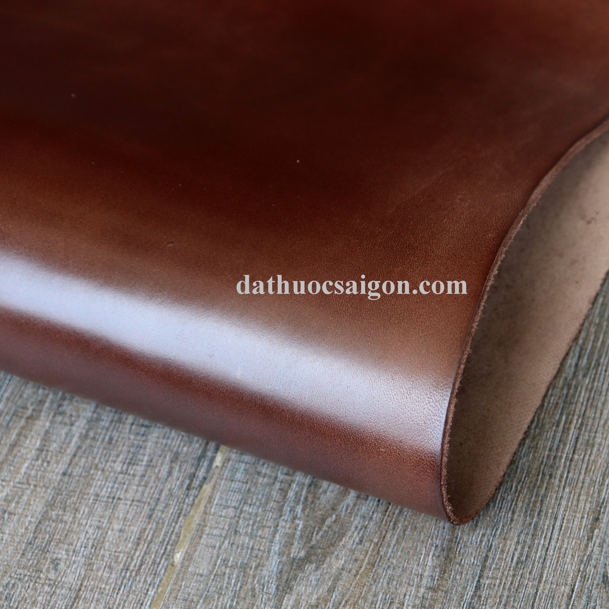 Da bò pullup cao cấp màu nâu chocolate thương hiệu Da Thuộc Sài Gòn - Giá bán da bò thuộc