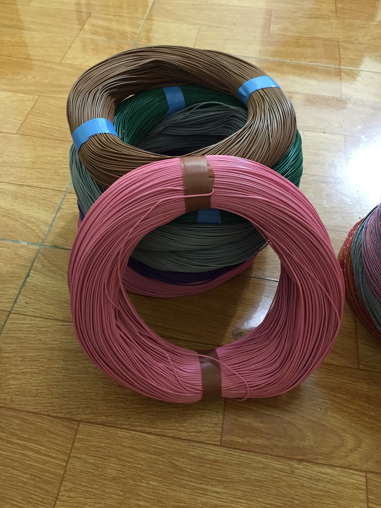 Dây điện nhật 0,5mm 100m hồng nhạt