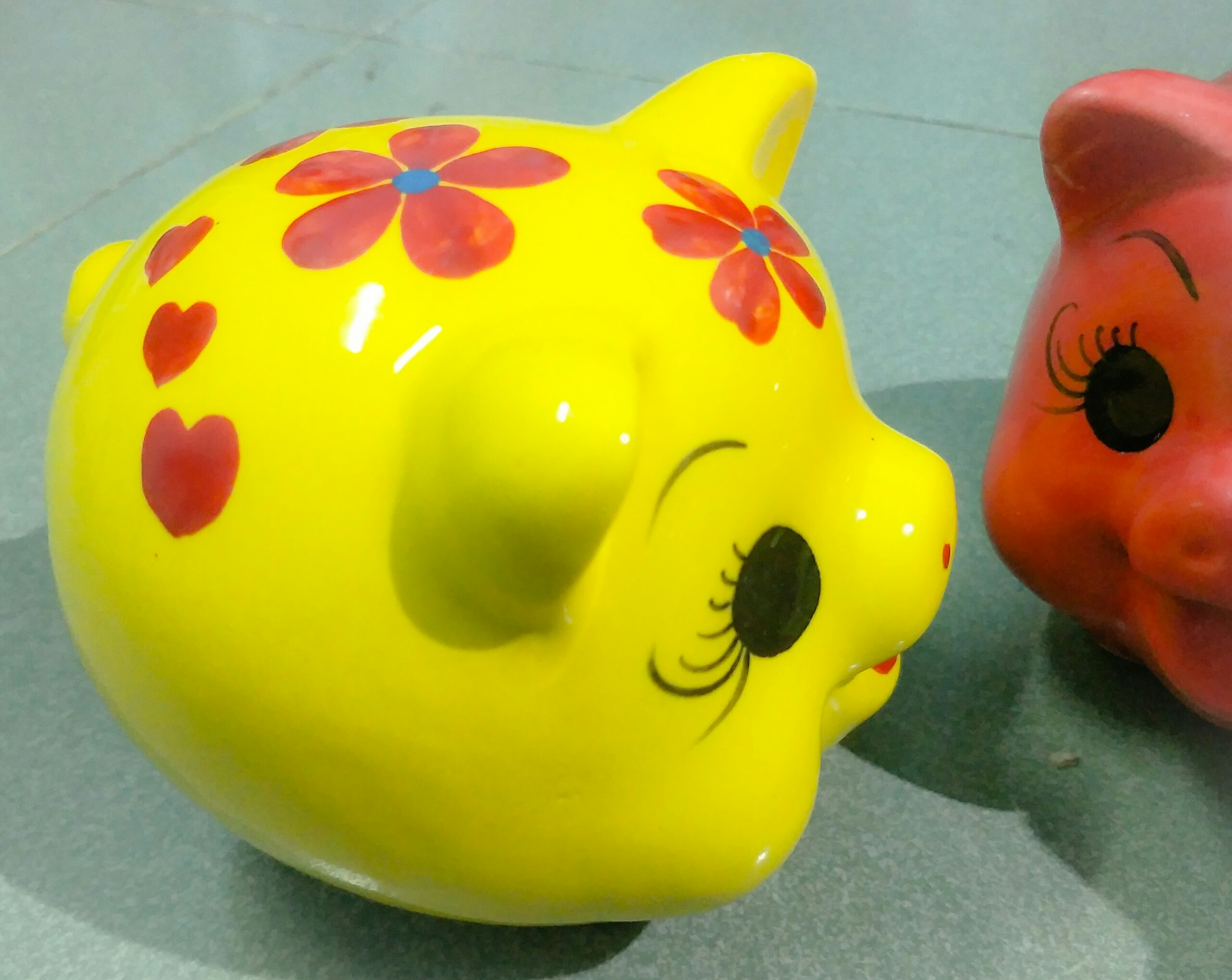 Heo đất xinh, heo sứ tiết kiệm, lợn đất xinh, heo cute, làm bằng sứ tráng men, nhỏ xinh