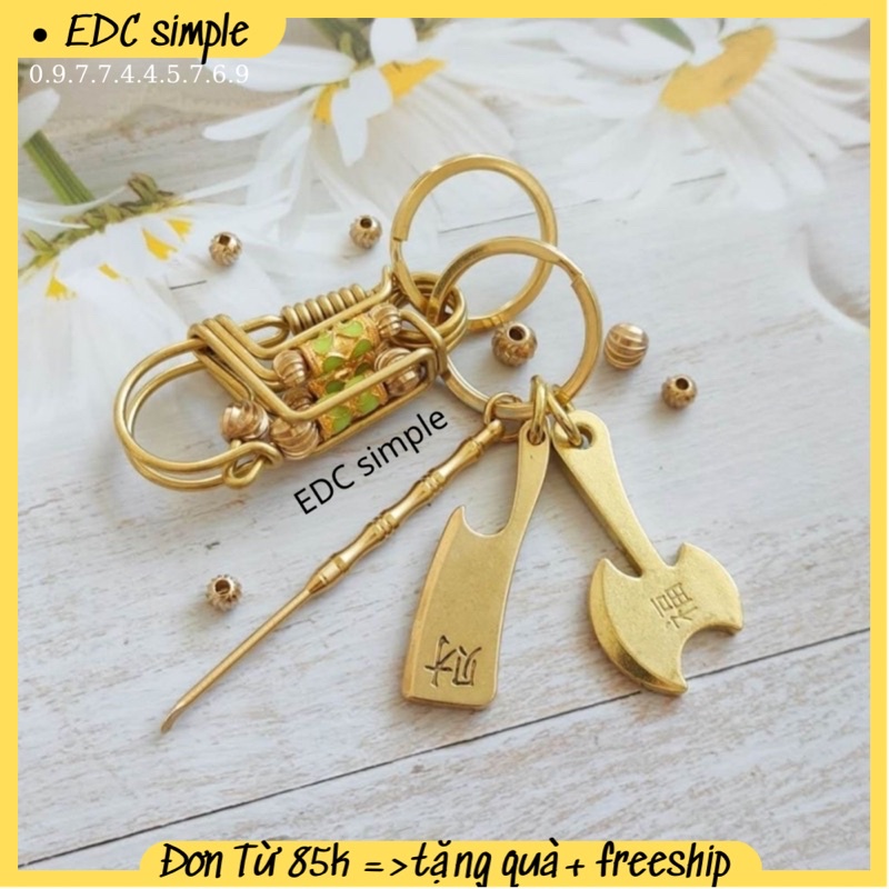 Móc khoá nghệ nhân thủ công thiết kế bằng inox 308 kết hợp với phụ kiện dạ quang phát sáng cao cấp