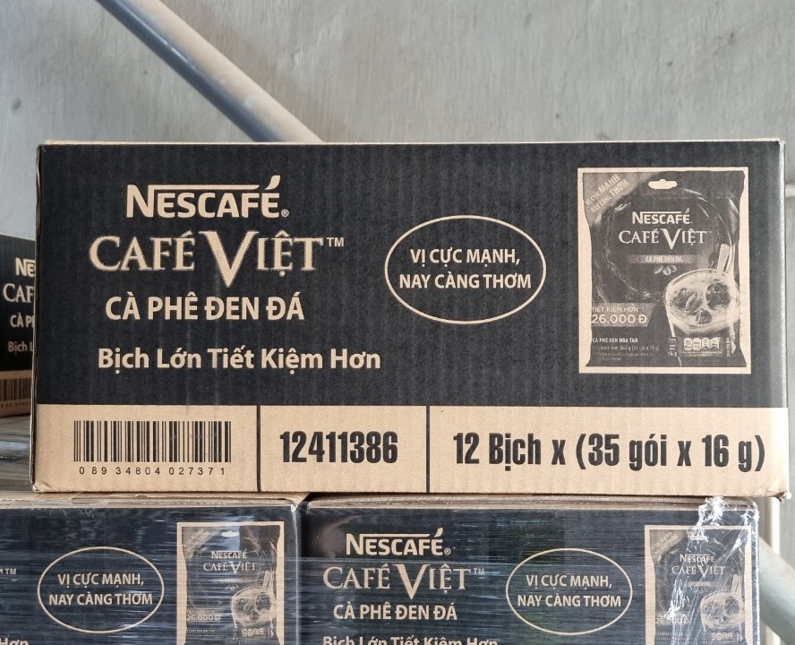 Thùng cà phê đen đá nescafe café việt 2 trong 1 cà phê đen hoà tan