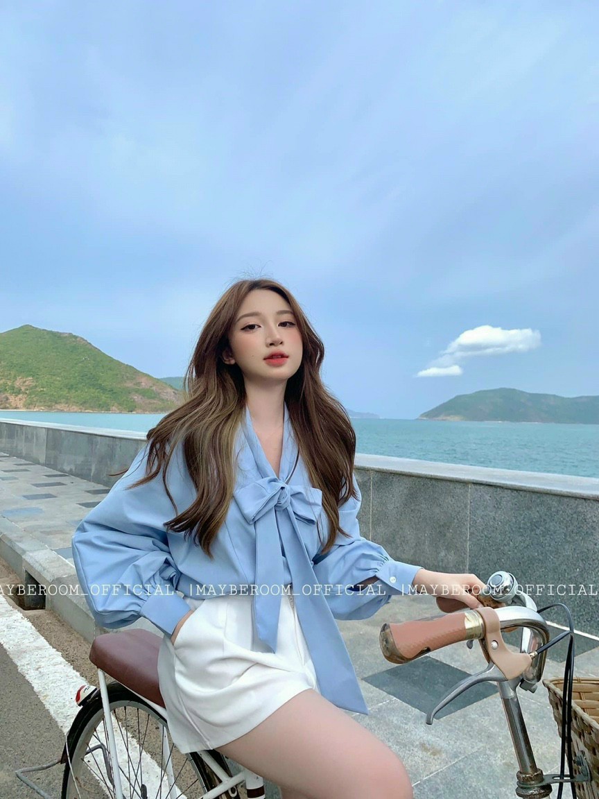 Sét bộ đùi kèm áo fom rộng cột nơ màu rất cá tính
