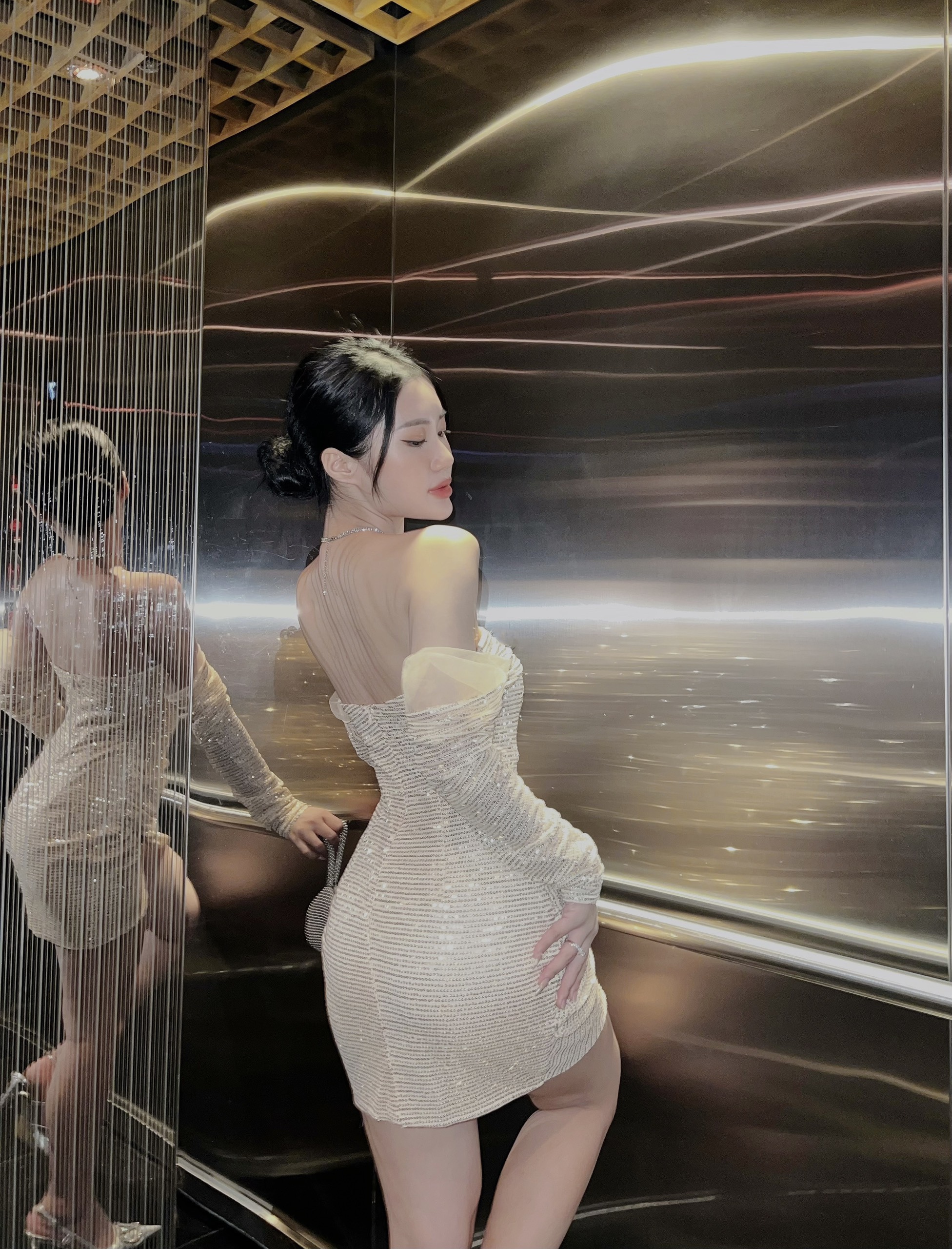 Đầm trễ vai kim sa cao cấp