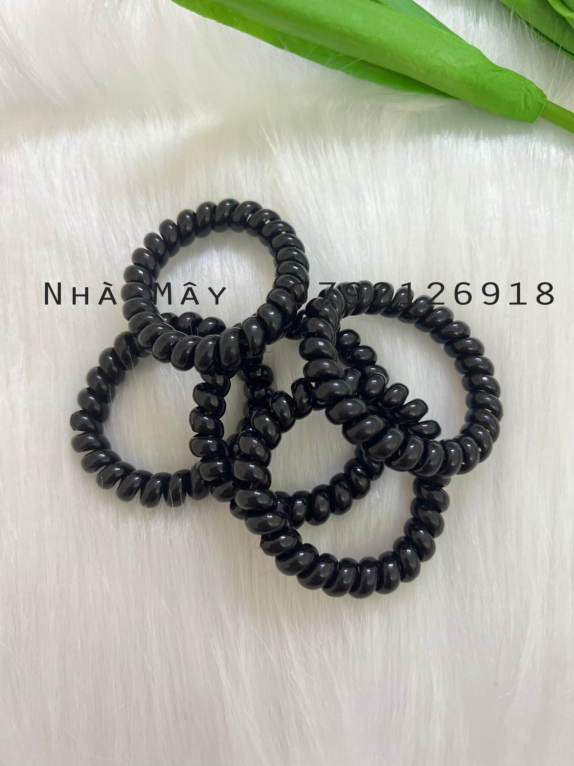 Dây Cột Tóc Lò Xo Bọc Nỉ Basic Nhẹ Nhàng 6cm