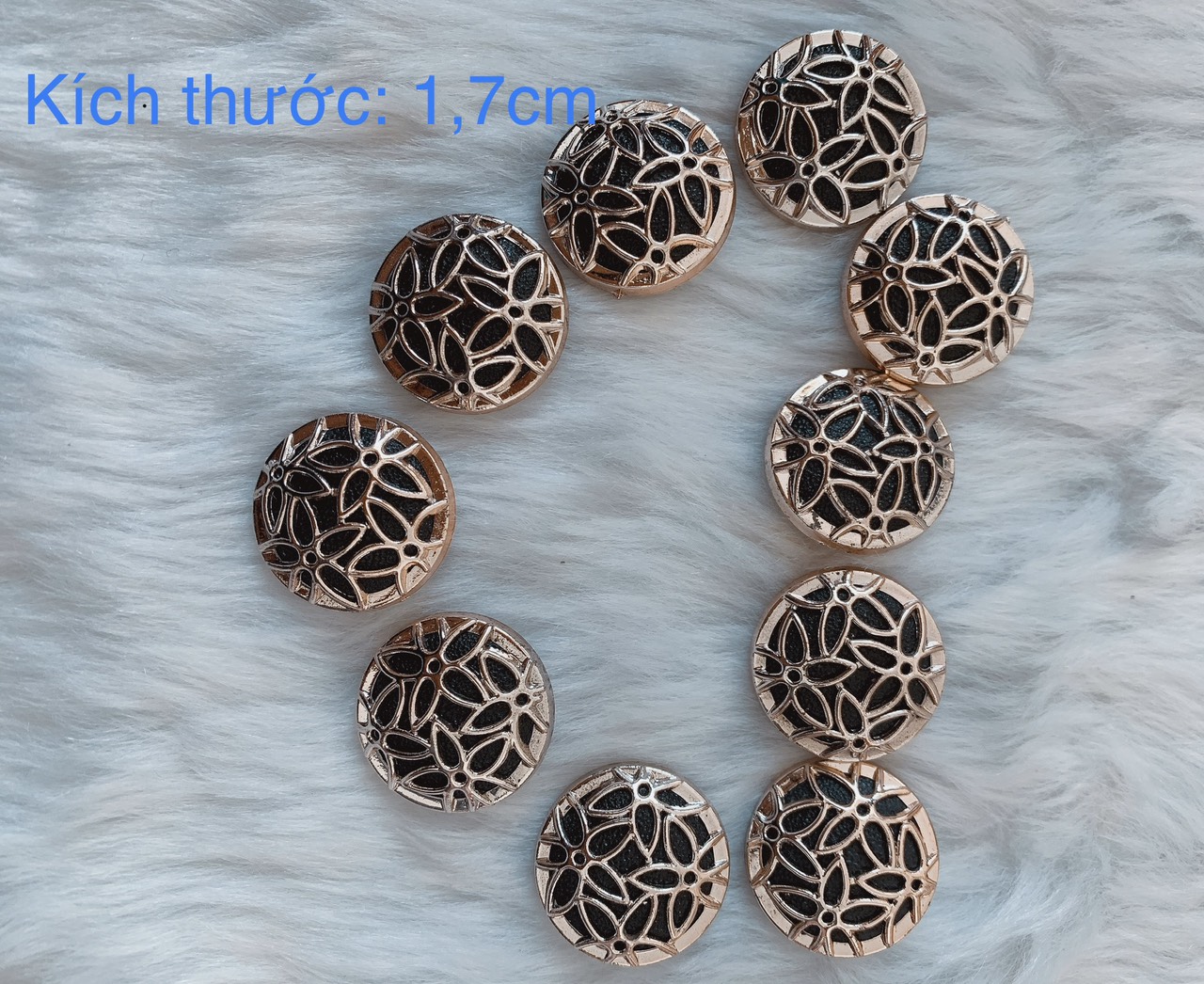 Set 10 cúc áo nhựa nhỏ kích thước 1,7cm