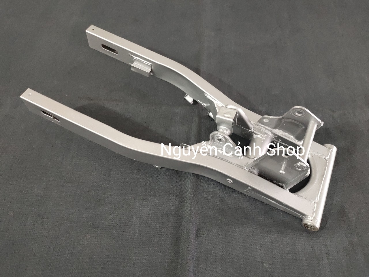 Gấp xe sport satria zin sơn lại