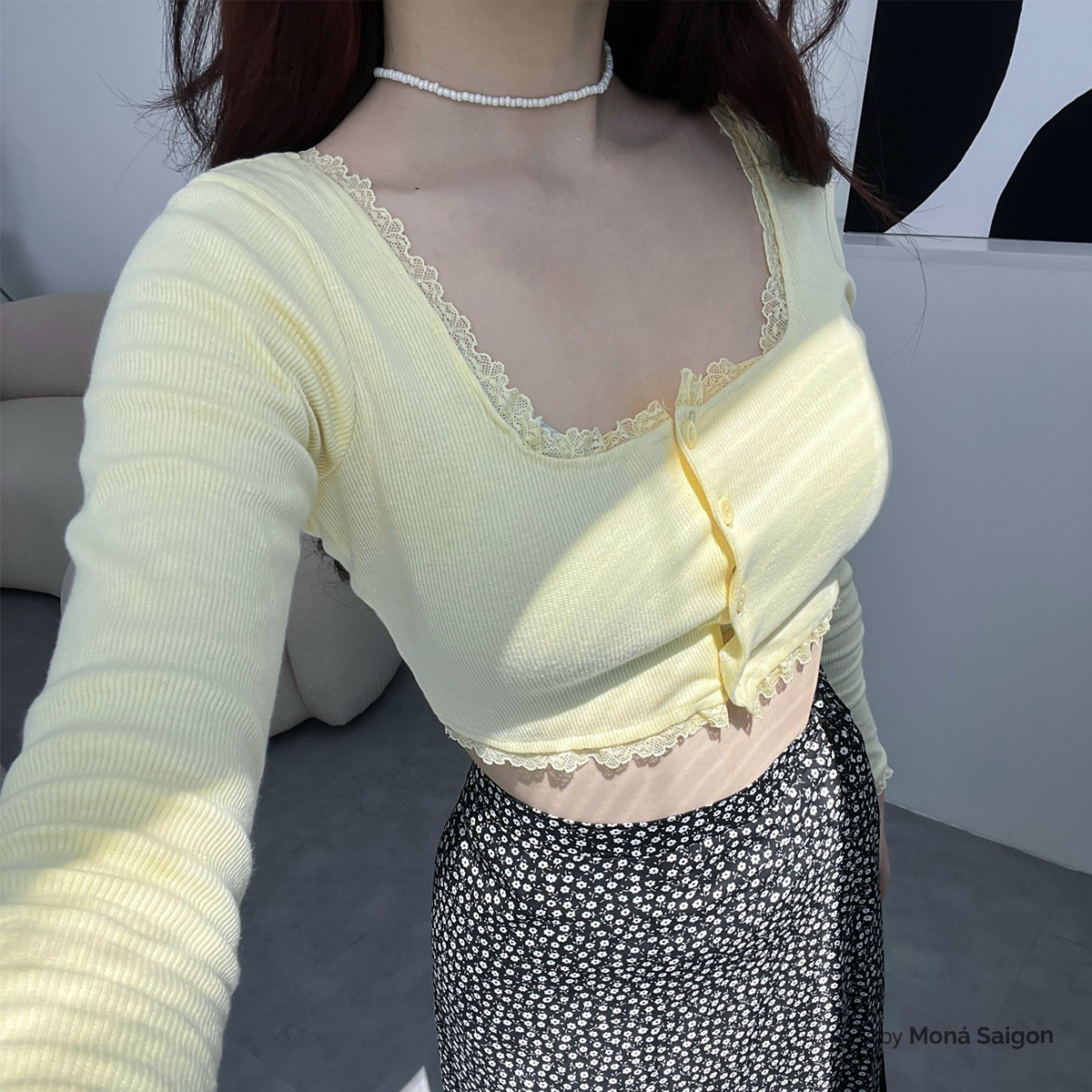 Moná - áo croptop tay dài cài khuy phối ren - wendy top
