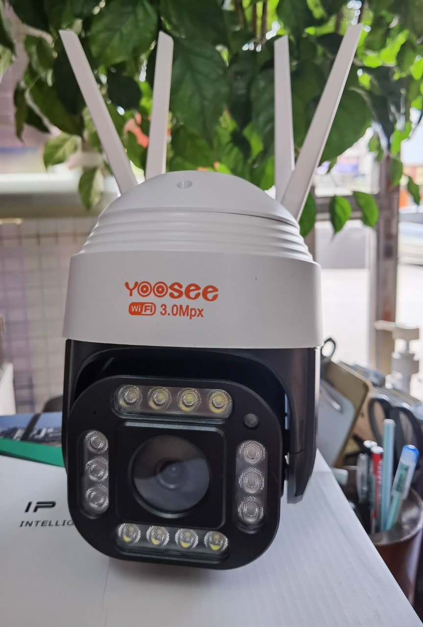 Camera yoosee ptz ngoài trời xoay 360 độ 4 anten đàm thoại 2 chiều ban đêm có màu