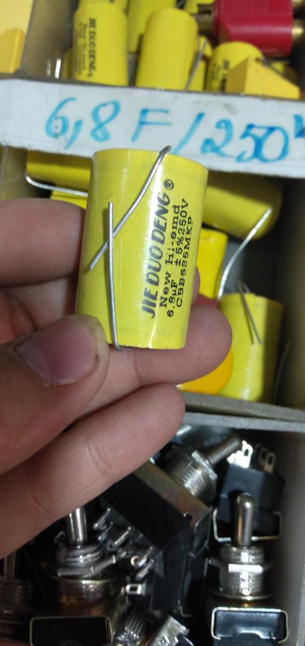 4 tụ phân tần loa 6.8uf 250v