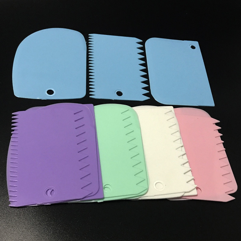 Set 3 Dao Cắt , Vét Bột Bằng Nhựa Đa Năng B051