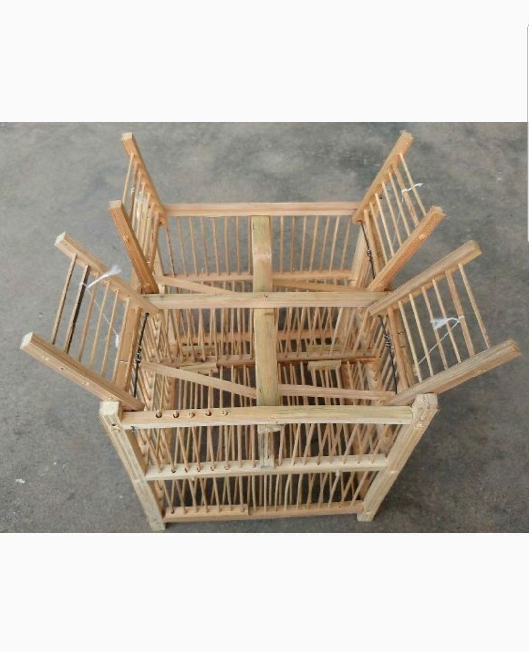 Lồng bẫy chim 4 cửa, 4 ngăn chất liệu tre