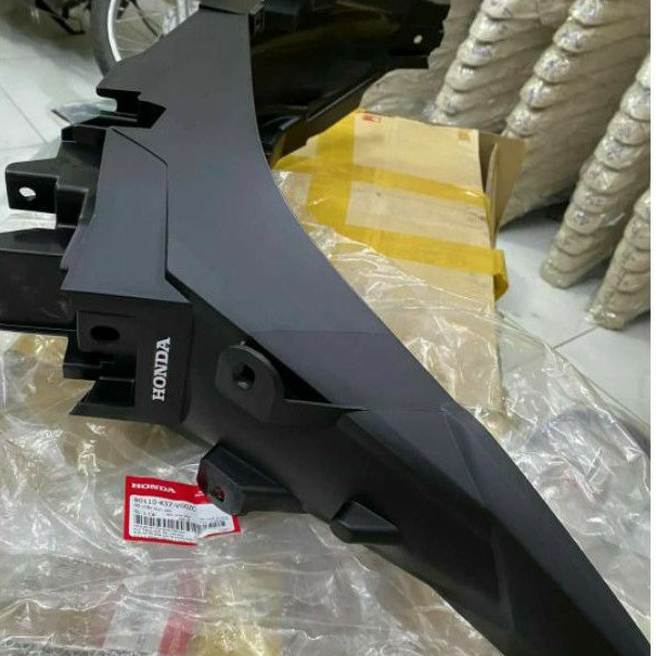 Nhựa đuôi xe Wave Blade 110 zin honda chính hãng